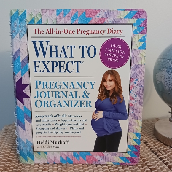 "What To Expect When You're Expecting" Pregnancy Book & Journal Organizer, Set - Picture 10 of 16